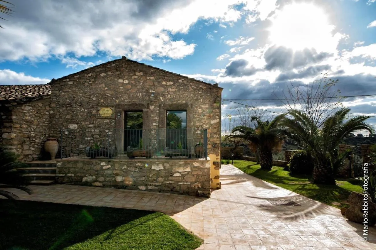 Farm stay Agriturismo Russa Belladonna Caltagirone